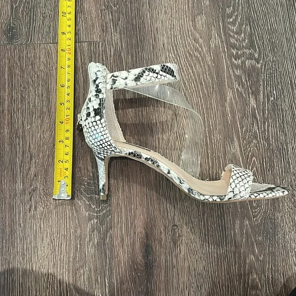 NIB Louis et Cie Snake Print Heels - 7.5 - Picture 8 of 8